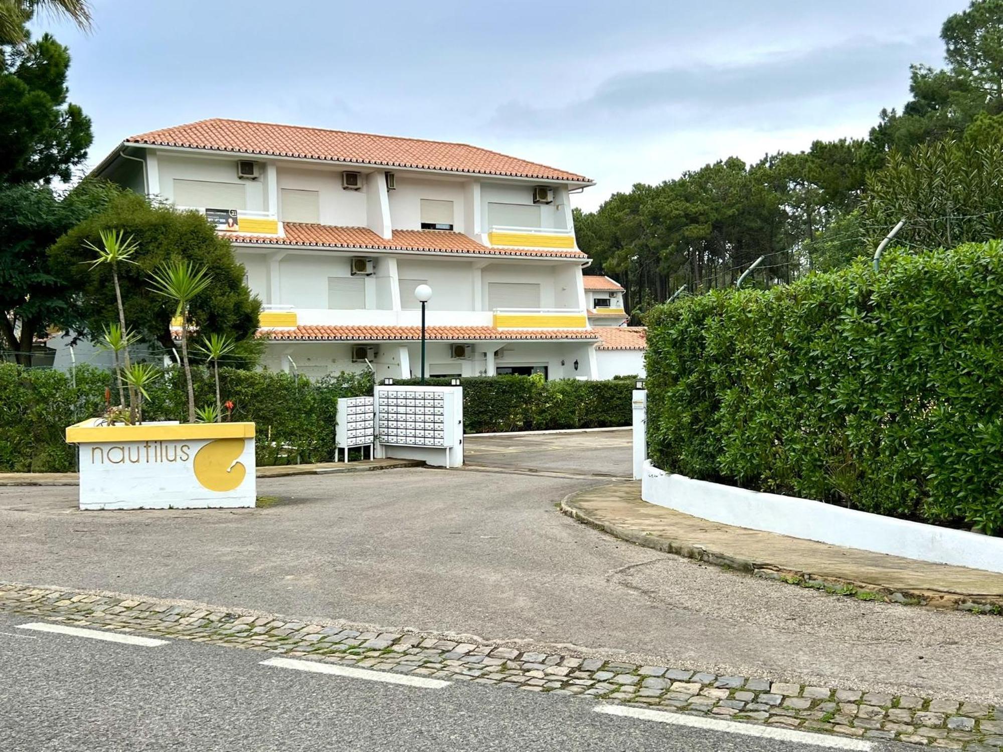 Nautilus With Pool By Homing Apartment *